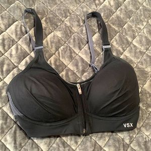 Victoria secret sports bra size 32c